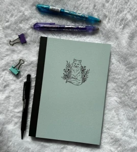 Půlroční diář nedatovaný s liškou